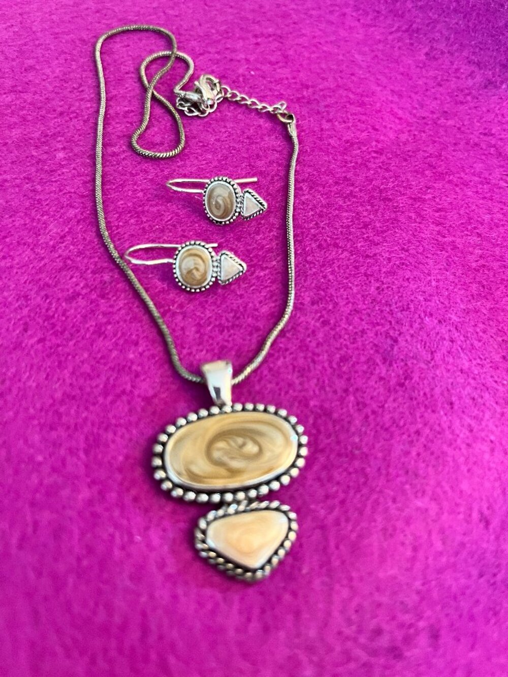 Set Marked 'KC' 20" Necklace with enameled pendant with matching earrings